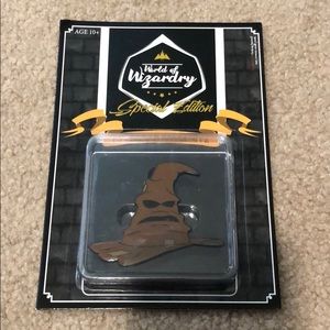Sorting hat pin
